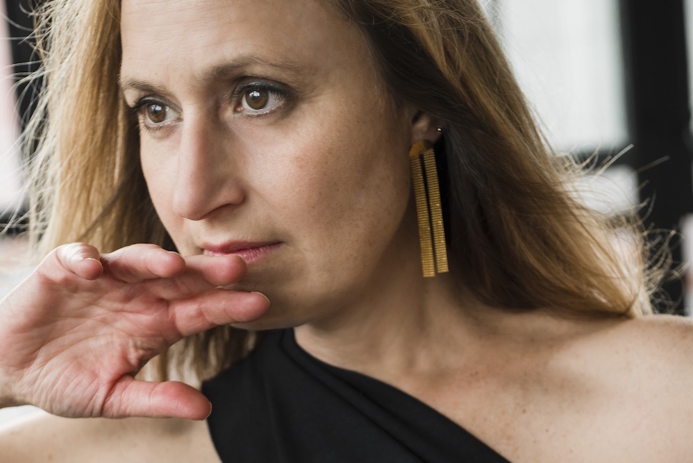 Heather Raffo, who was born in the Midwest to an Iraqi immigrant father, gained global recognition for her play 9 Parts of Desire, which examines the lives of a diverse group of Iraqi women.