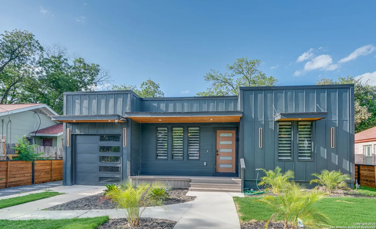 ‘Unicorn’ house for sale in Southtown has new life after being ripped ‘down to the studs’