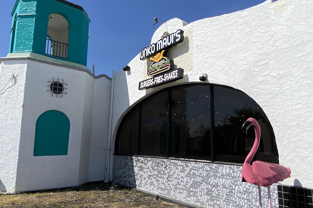 Deco District eatery Unko Maui’s Burgers locked out by landlord after roughly a year in business