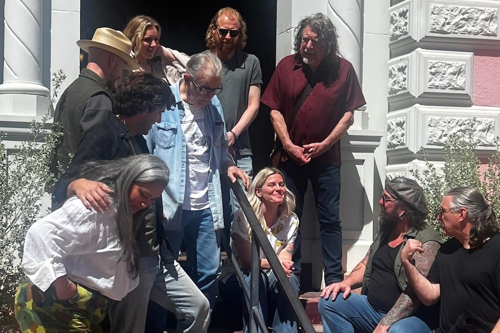 Led Zeppelin’s Robert Plant noticed at San Antonio’s Liberty Bar, different King William areas