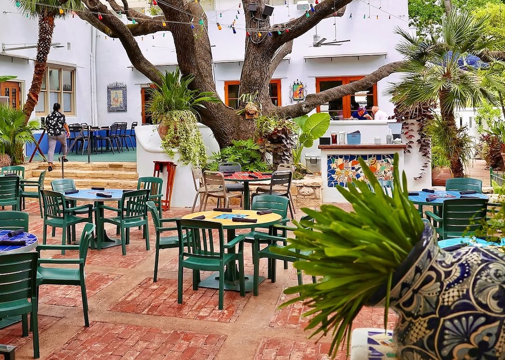 25 San Antonio eating places with informal patios good for good climate
