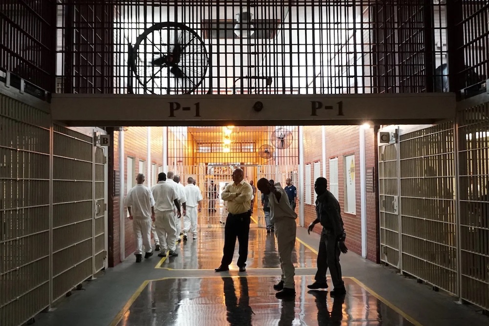 Federal trial over air con in Texas prisons set to start out Monday