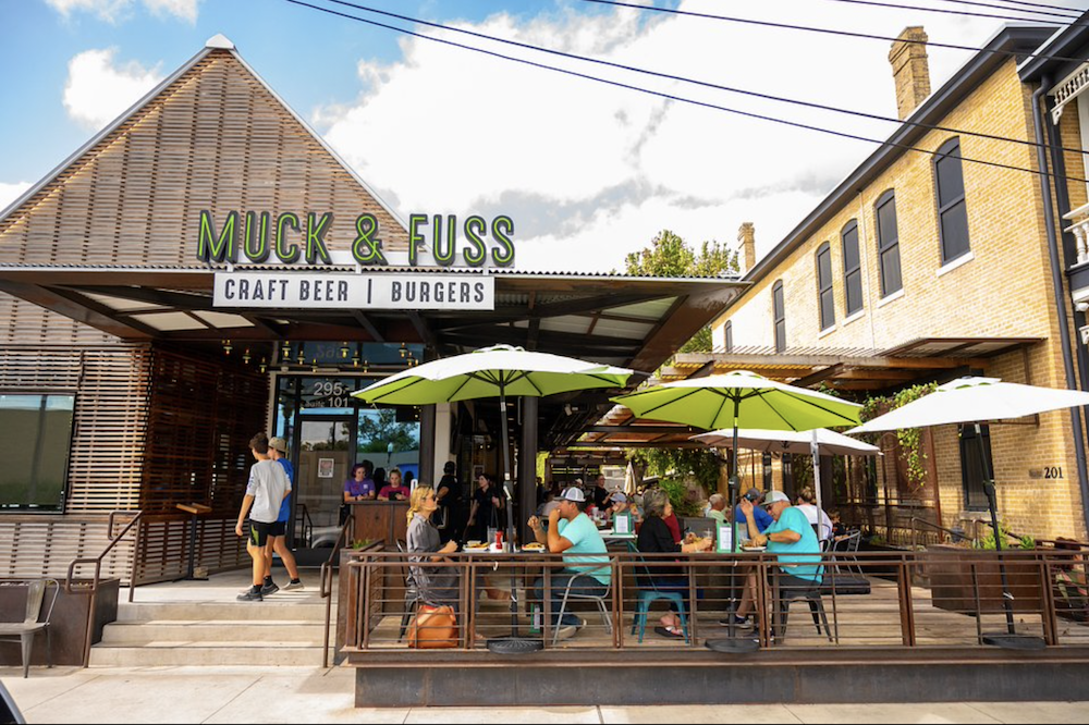 New Braunfels’ Muck & Fuss burger idea to make its San Antonio debut this fall