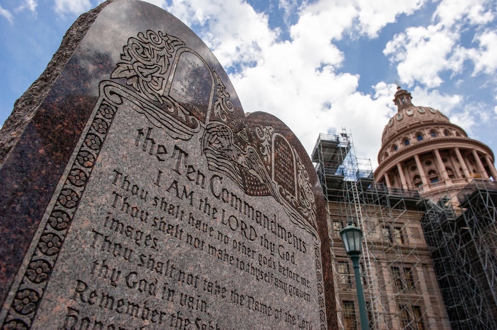 Texas can pressure faculties to submit Ten Commandments, federal appeals court docket guidelines