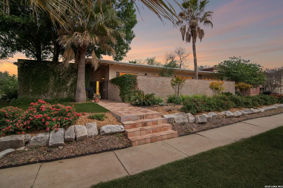 Mid-century time capsule house in San Antonio was constructed by Tower of the Americas’ architect