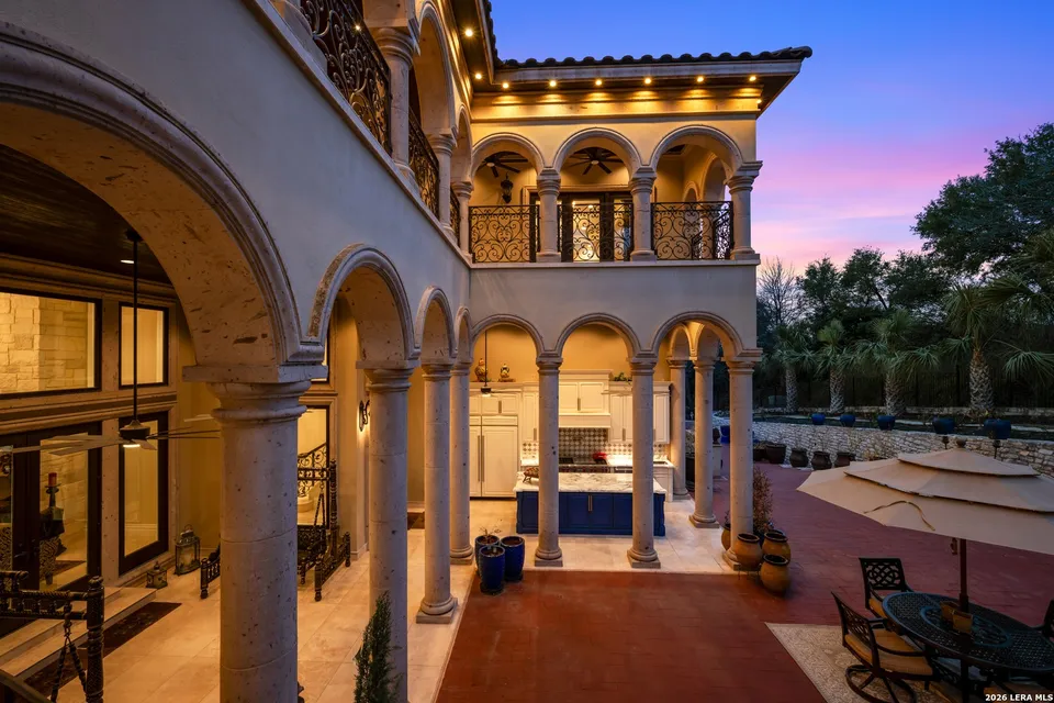 Mediterranean mansion on the market in San Antonio comes with the craziest outside kitchen we have seen