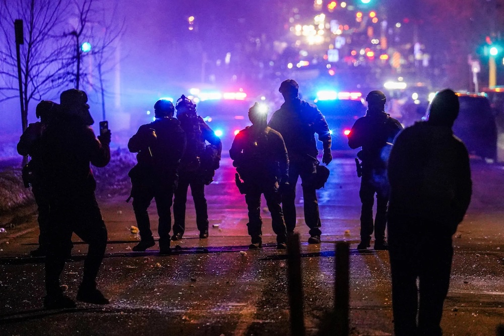Accused of against the law after capturing a migrant in Minnesota, ICE agent is arrested in South Texas Accused of against the law after capturing a migrant in Minnesota, ICE agent is arrested in South Texas