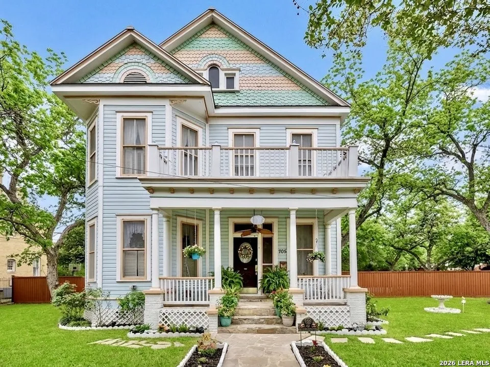 Colourful San Antonio century residence referred to as ‘The Dollhouse’ is on the market Colourful San Antonio century residence referred to as ‘The Dollhouse’ is on the market