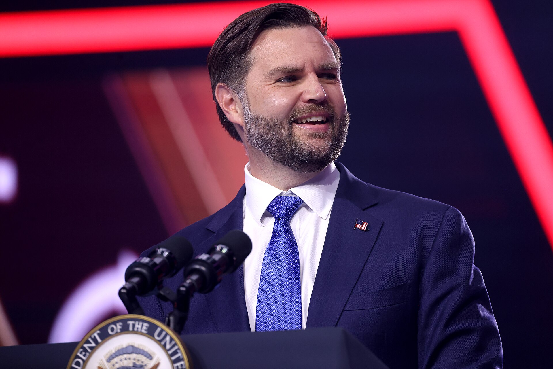 JD Vance causes site visitors and flight restrictions in Austin to seem on Joe Rogan’s podcast