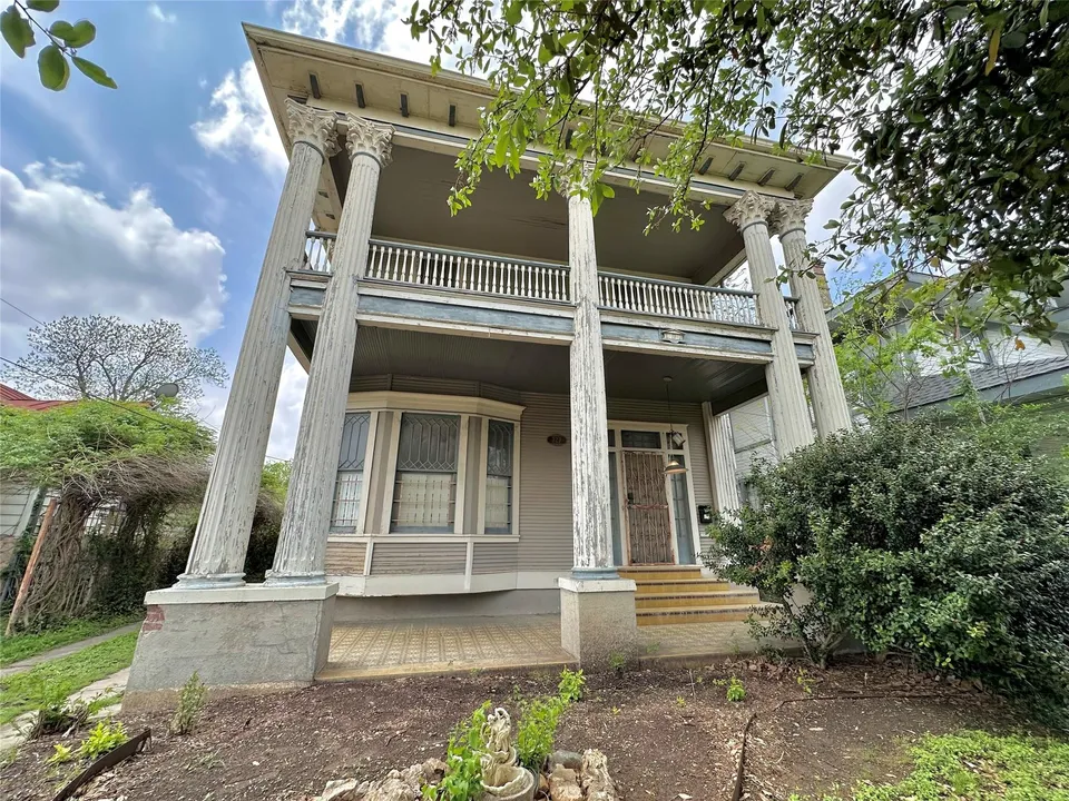Historic fixer-upper as soon as owned by civic chief from San Antonio’s Friedrich household on the market Historic fixer-upper as soon as owned by civic chief from San Antonio’s Friedrich household on the market
