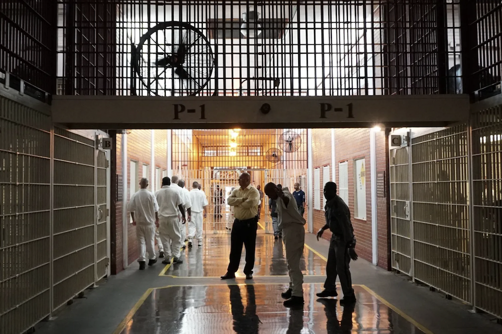 Texas prisons seek $298 million for air conditioning. That’s a fraction of what’s needed.