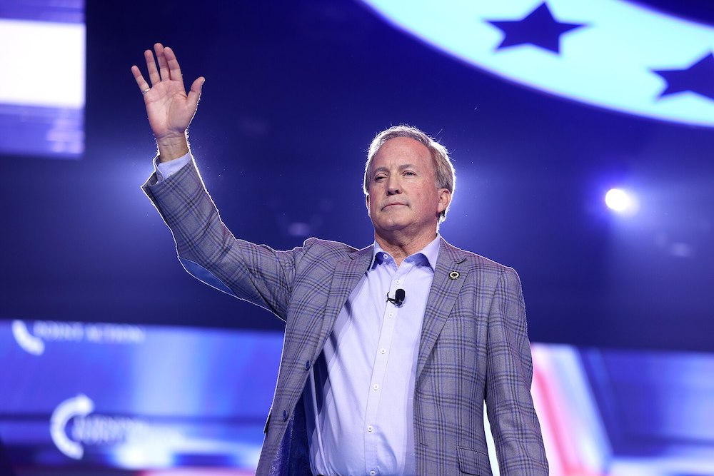 Ken Paxton created loophole for Texas payday lenders while raking in big donations from the industry