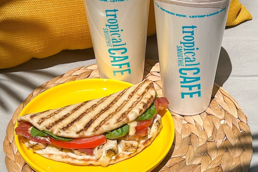 Tropical Smoothie Cafe offering free smoothies for a year to promote new San Antonio store